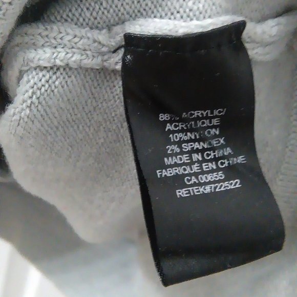 RW & Co Grey Contrast Trim Sweater w. Pockets - Picture 3 of 7